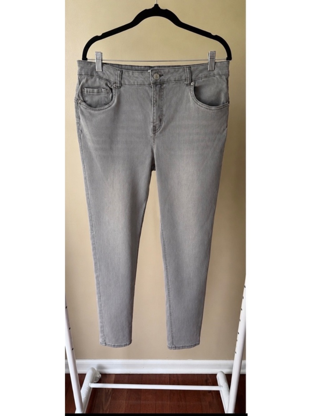 Refuge Denim Rio - Gray Slim Fit Skinny Jeans - Large